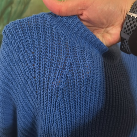 🎉Host Pick🎉 Old Navy Blue Sweater - Picture 3 of 8